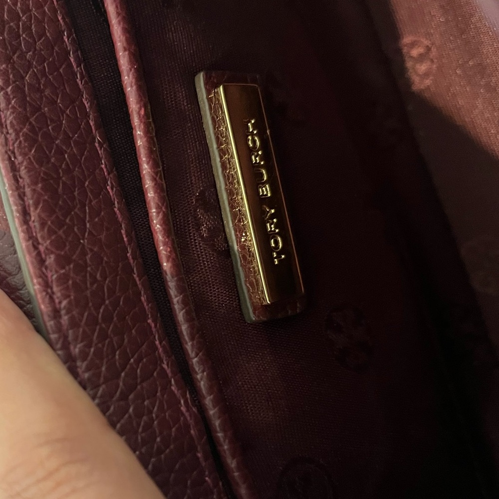 Tory Burch Women’s Purple Crossbody Shoulder Purse - Picture 10 of 12